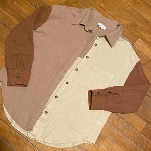 ACOA button down